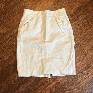 Cream-colored cotton pencil skirt
